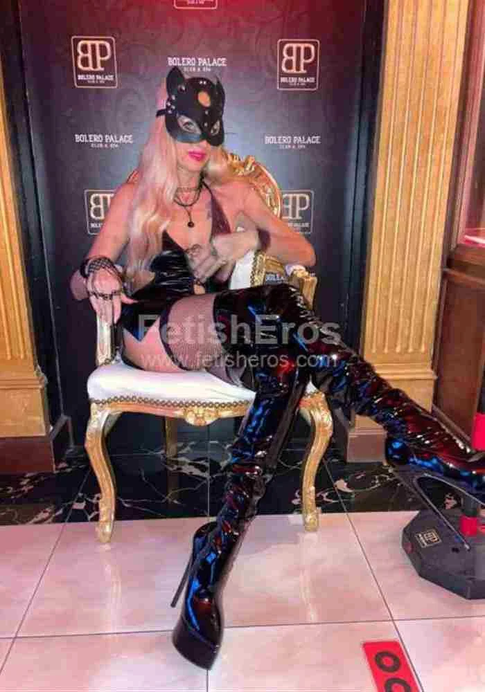 Mistress Barbie Blondie a pordenone – Annunci BDSM e Fetish